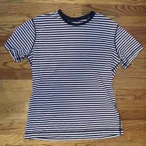 THE Basic 5 year T Shirt Large Red White and Blue